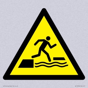 W068 Warning: Falling into water when stepping on or off a floating surface